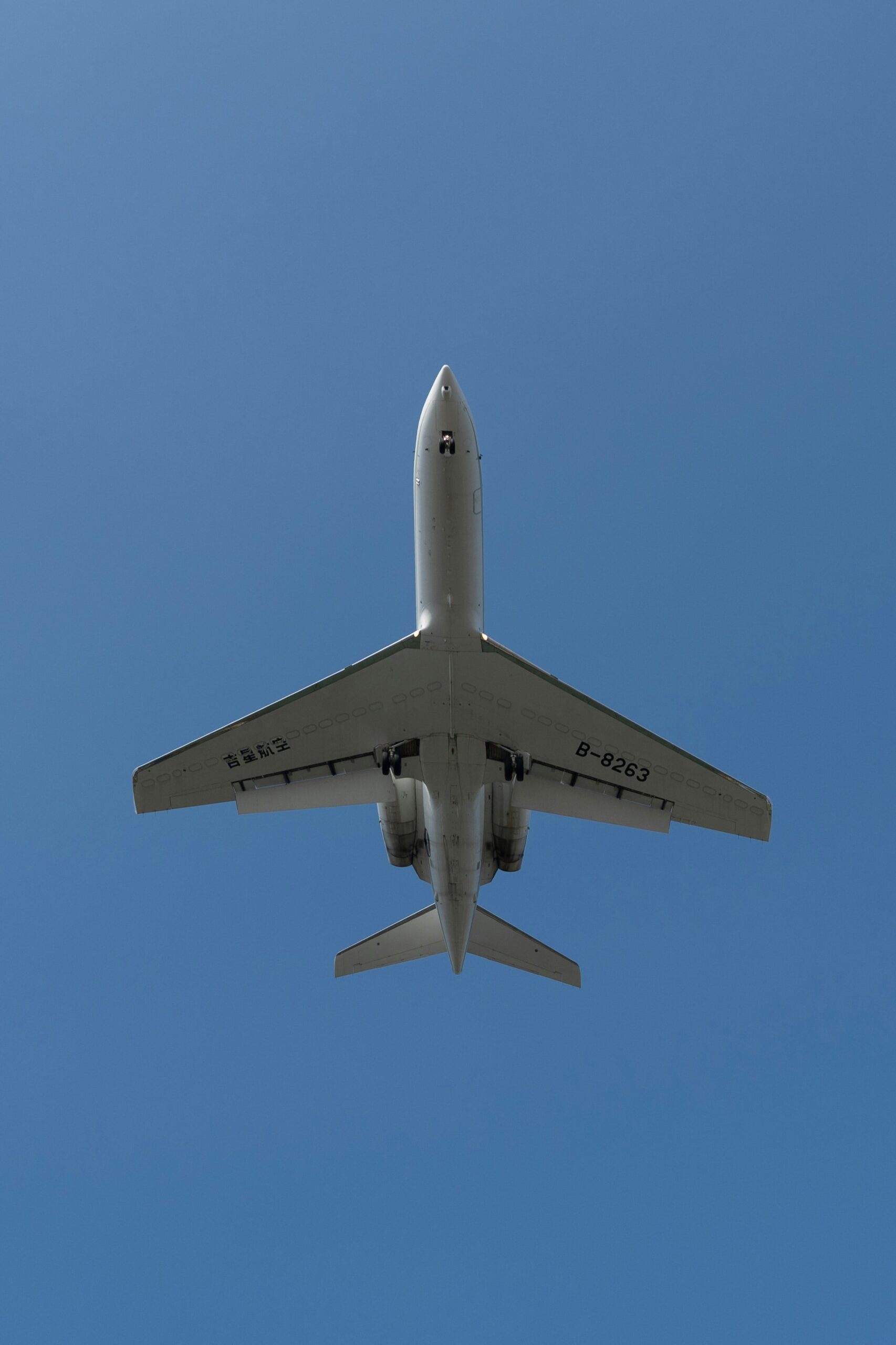 Tracking air cargo
